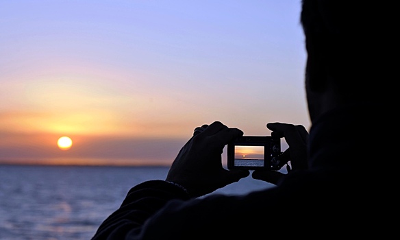 Разработан способ улучшения цветопередачи камер с помощью ИИ