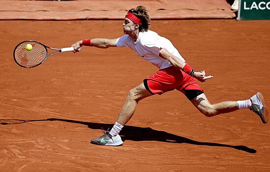 Рублев проиграл Сонего в третьем круге Roland Garros