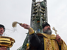 В РПЦ намерены отказаться от освящения оружия