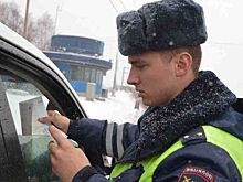 Обязан ли инспектор ГИБДД давать время, чтобы привезти забытые документы?