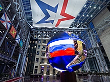 Картаполов открыл выставку «Имена Победы» в Национальном центре управления обороной