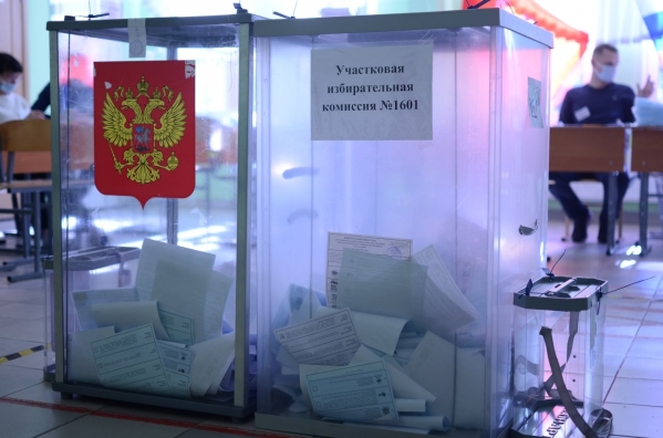 Почему проголосовавших петербуржцев просят отметиться через QR-коды: «Пугаться не нужно»