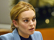 Линдси Лохан подвергли дополнительной проверке в Хитроу