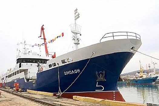 Хабаровский судостроительный завод передал заказчику свое первое краболовное судно