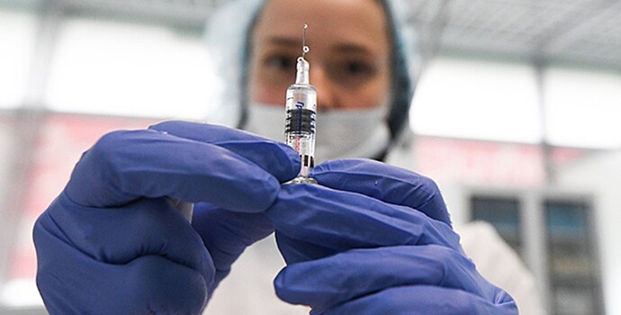 Прививка от гриппа поможет в борьбе с коронавирусом?