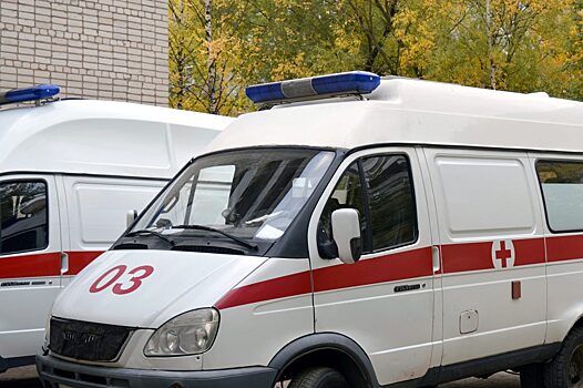 В Краснодаре мужчина упал с 8 этажа общежития
