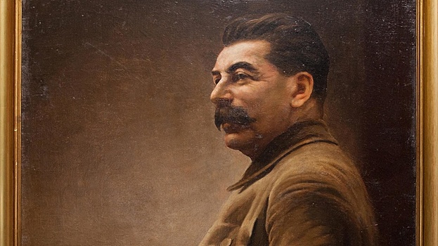 Музей Победы ищет автора неизвестного портрета Сталина