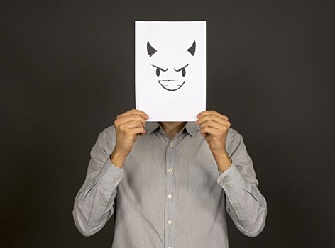 «Я начальник, ты дурак» или как испортить отношения с коллективом