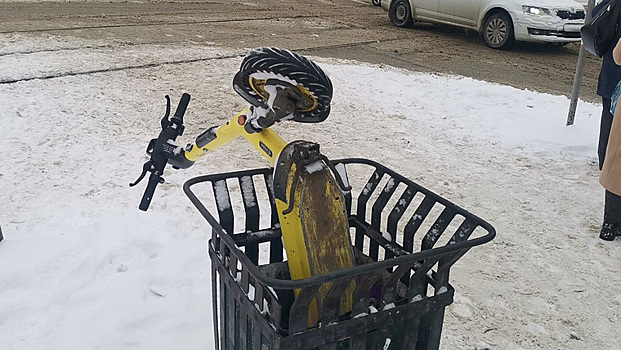 В Екатеринбурге улицы замело снегом