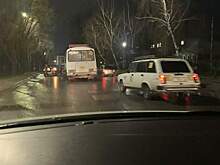 В Курске на улице Маяковского столкнулись ПАЗ и легковушка