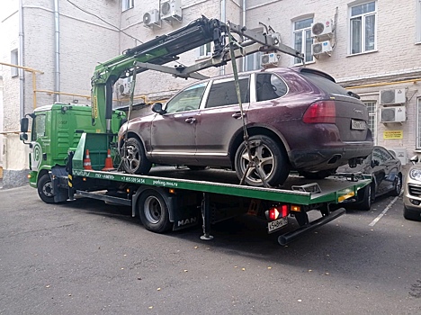Автомобиль жителя Центрального округа арестован за долги по ЖКУ