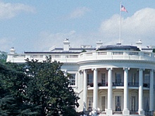 Эксперт МГИМО: США накачивают Киев оружием для боевых действий «до последнего украинца»