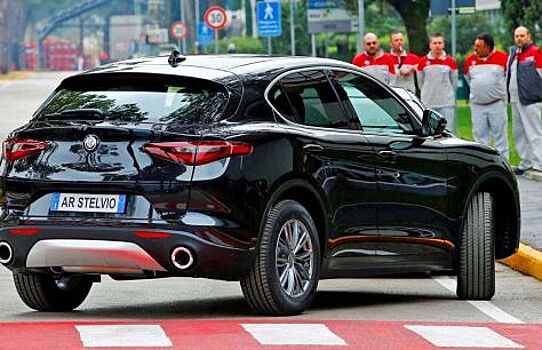 Stelvio первый кроссовер от Alfa Romeo