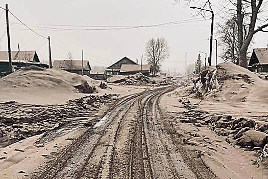 На Камчатке приостановят вывоз вулканического пепла из поселков из-за погодных условий
