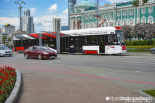 Общественный транспорт Екатеринбурга изменит 9 мая маршруты
