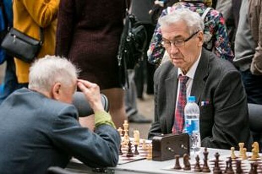Предприятие «БИОТУМ» наградило лучших шахматистов