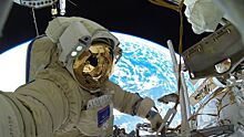 Российские космонавты вручную пристыковали шлюзовую камеру к МКС