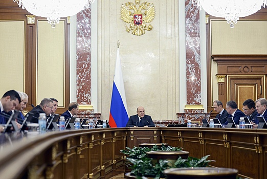 Правительство подготовило около 900 поправок в проект трехлетнего бюджета