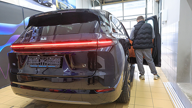 Стало известно, на сколько подорожали автомобили в России с 1 января 2026 года