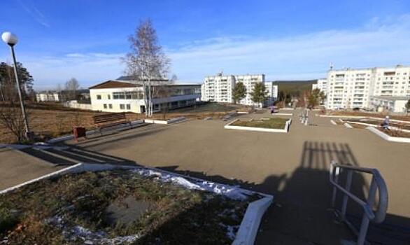 Павильоны строят щепки летят. Жители Иркутска отстаивают парк в черте города