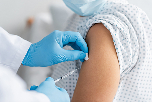 В каких случаях заболевают после вакцины от COVID-19