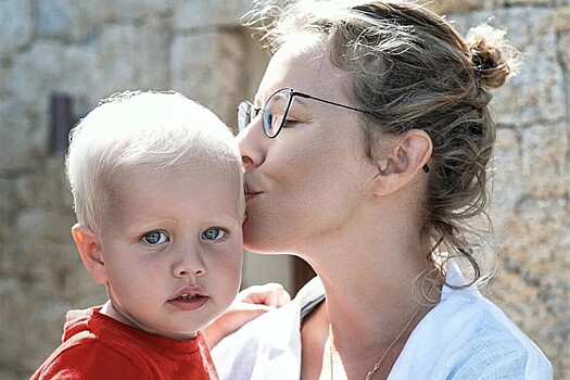 Собчак объяснила, зачем заморозила плаценту после рождения сына