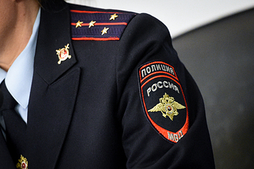 Полиция начала проверку после избиения мужчины в переходе метро