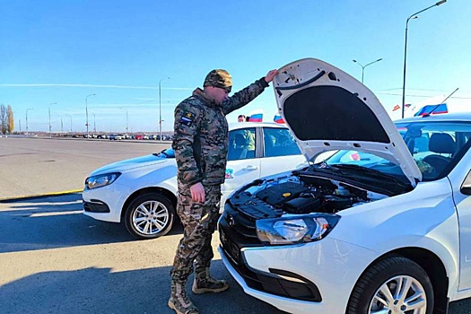 В Волгограде ветеранам боевых действий передали 30 автомобилей
