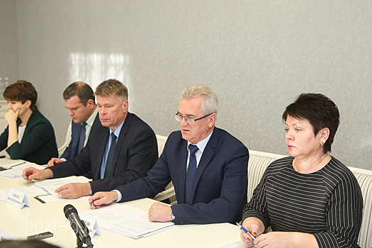 Пензенский губернатор провел встречу с замдиректора ООО «Газпром межрегионгаз»