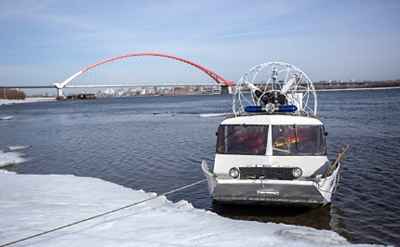 Огромная полынья на 90 км образовалась под Новосибирском
