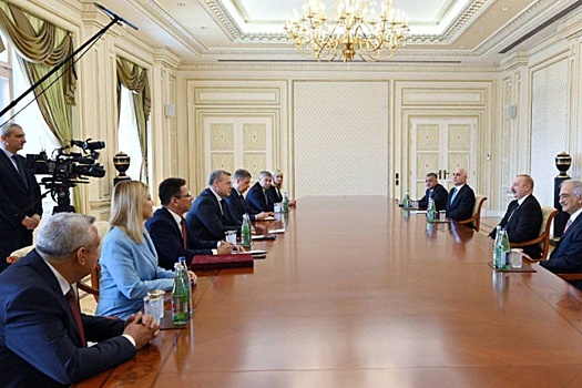 Глава Астраханской области встретился в Баку с президентом Азербайджана