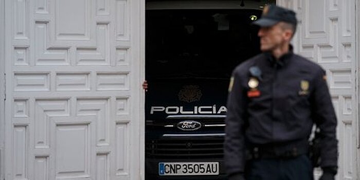 СМИ назвали причину нападения на полицейских в Испании