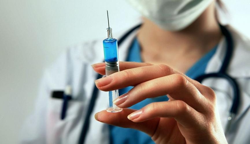 От гриппа вакцинировали 220 жителей Саратовской области.