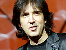 Что стало с певцом из 90-х Каем Метовым