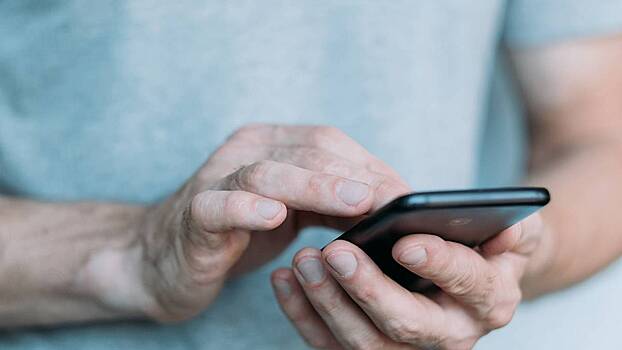 Эксперт дал советы, как защитить пенсионеров от телефонных мошенников