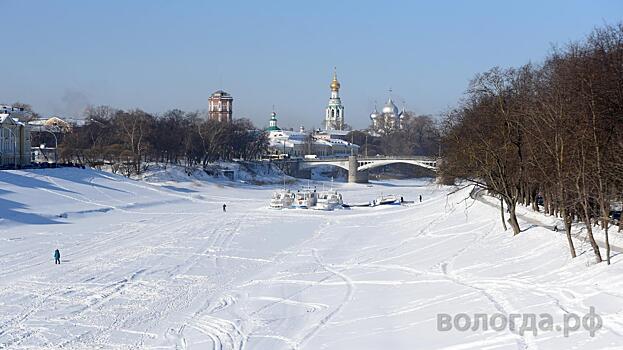 Вологжан предупредили об опасности выхода на лед весной