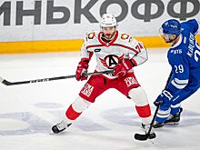Защитник Ник Эберт продолжит карьеру в «Автомобилисте»