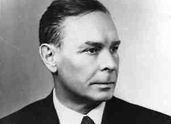 Қисық жалаңаш әйелдердің суреттері