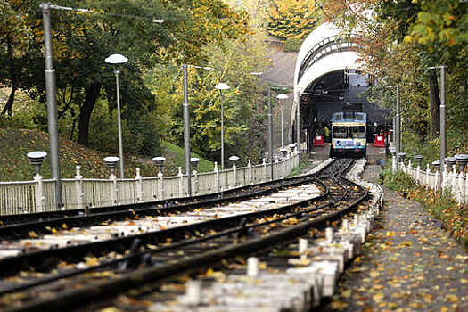 В Киеве сообщили об остановке фуникулера между Верхним городом и Подолом