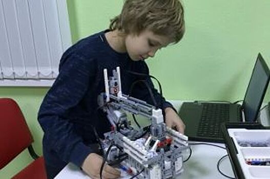 Юный железноводчанин изобрёл робота-уборщика