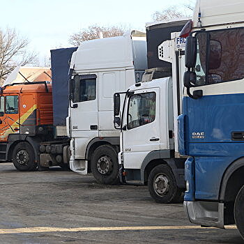 Перевозчики снова протестуют в Молдавии: Кишинев заполонили десятки фур