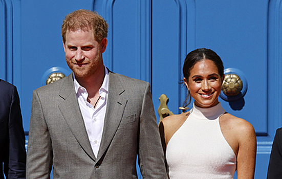 Принц Гарри и Меган Маркл получили серьезное предупреждение из дворца: зря взялись за запретную тему