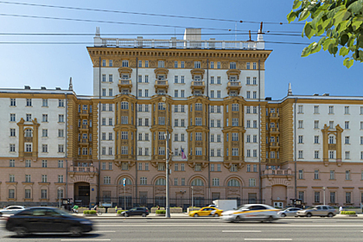 В Госдуме предложили перенести посольство США из Москвы за 101 километр
