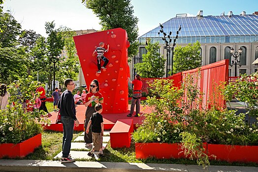 Летний клуб «Москва» на Тверском бульваре приглашает на необычные спортивные активности