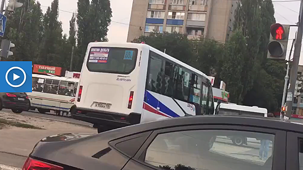 Водителя маршрутки №88а оштрафовали за попавшее на видео нарушение ПДД