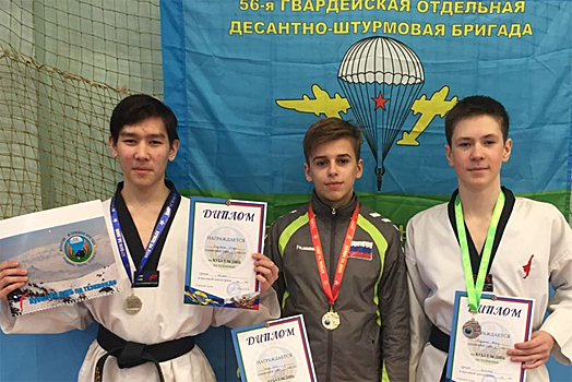 Тхэквондисты школы «Борец» завоевали 15 медалей на межрегиональном турнире