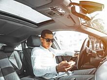 В Госдуме предложили ужесточить наказание за использование телефона за рулем
