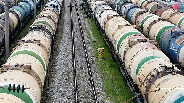 Цена бензина АИ-95 и АИ-92 на бирже обновила рекордные показатели