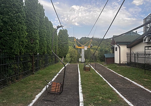 Канатная дорога с людьми оборвалась на российском курорте. Что известно о пострадавших