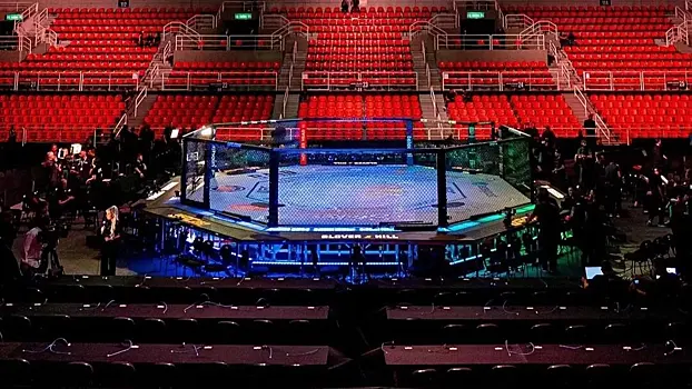Американский журналист назвал россиянина главной звездой UFC